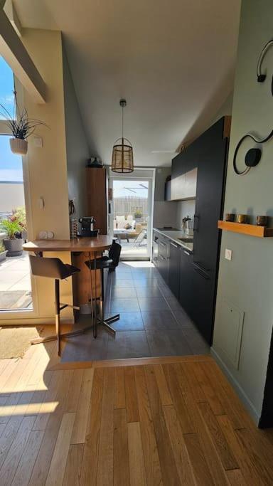Le Toit Chic A 15 Mn Paris Centre * Romainville