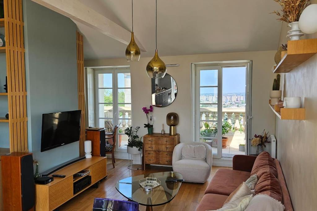 Le Toit Chic A 15 Mn Paris Centre Apartment